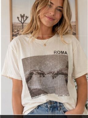 Roma Pale Yellow Short Sleeve Tee unisex Size L Mens NWOT
